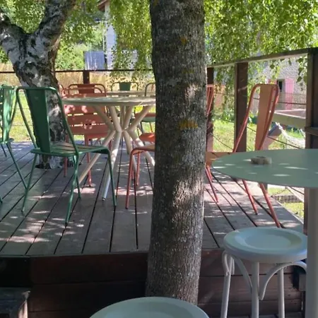 Camping Confortable 2 Avec Terrasse à - Api-1-52-1954 *